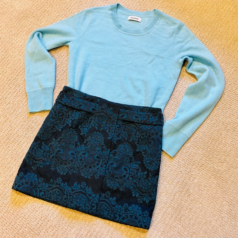 Robert Rodriguez peacock/black mini skirt, size 2. 🦚